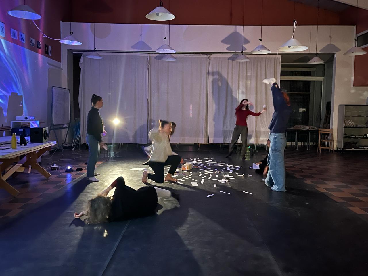 <font color="#7c0707"><strong>Lutte contre les violences sexistes et sexuelles</strong></font>